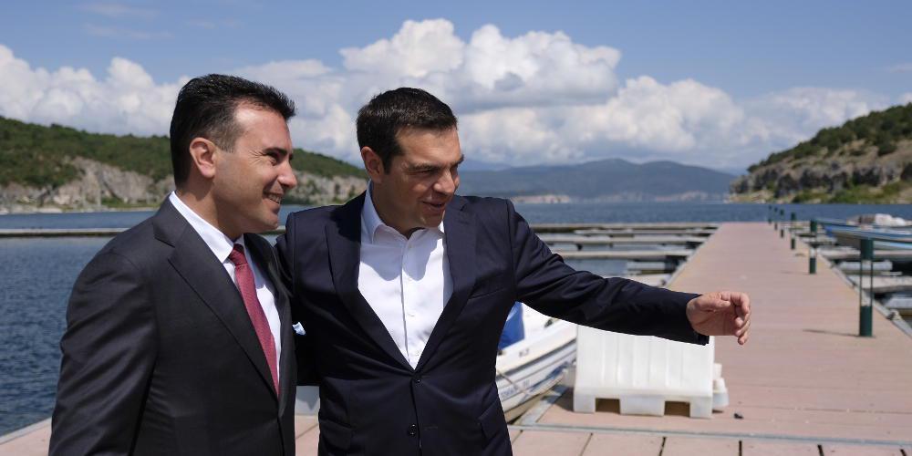 Μετά τον «μακεδονικό» στρατό ο Ζάεφ τα «μαζεύει»: Δεν έχουμε αλυτρωτισμό