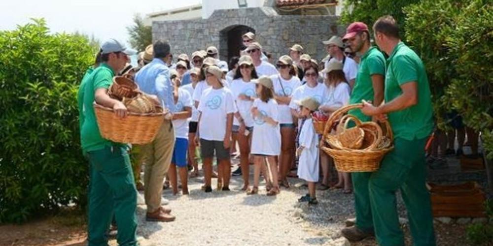 Οι επισκέπτες του Creta Maris Beach Resort γίνονται κοινωνοί του Κρητικού τρόπου ζωής