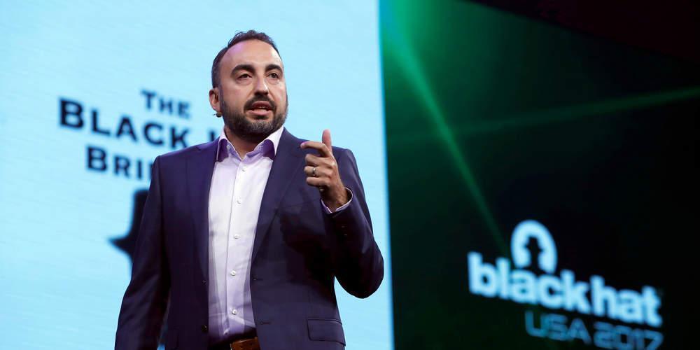 Αποχωρεί από το Facebook ο Έλληνας επικεφαλής κυβερνοασφάλειας