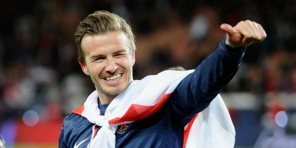 H UEFA αποθεώνει και τιμά τον Ντέιβιντ Μπέκαμ!