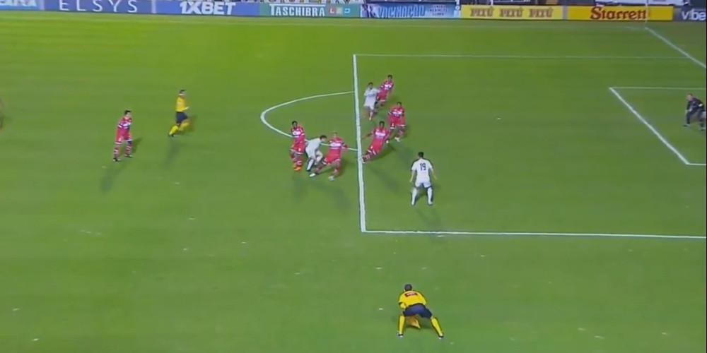 Άφησε την πλάγια γραμμή, για να δώσει... οφσάιντ σχεδόν από τη μεγάλη περιοχή [βίντεο]