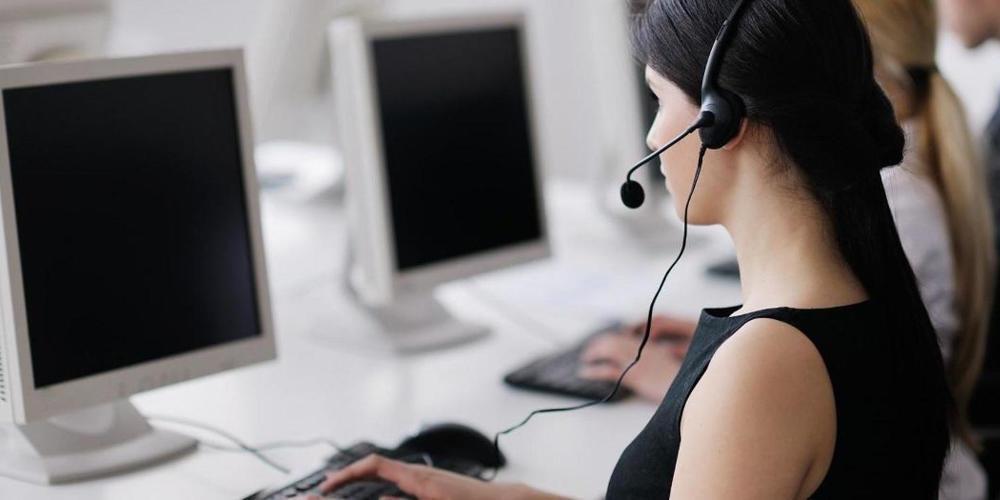 Νέους για πρακτική με μισθό πάνω από 1.000 ευρώ ψάχνει η Ευρωπαϊκή Επιτροπή