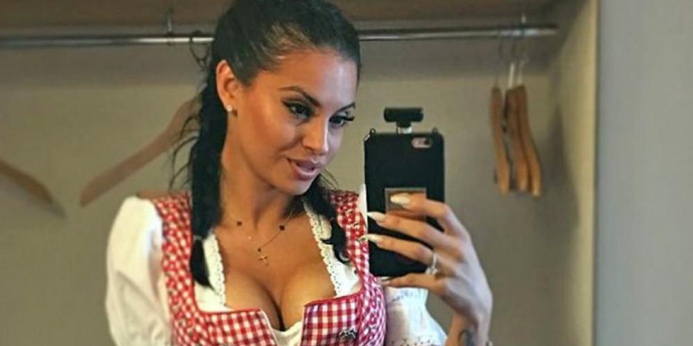 To δημόσιο... όλο νόημα μήνυμα της Δήμητρας Αλεξανδράκης