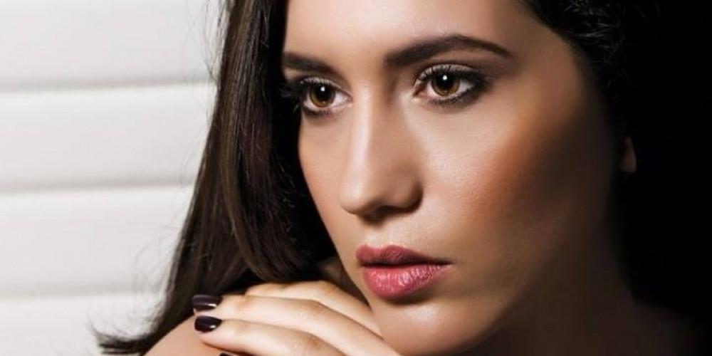 Η Ελένη Βαΐτσου απολαμβάνει τον ήλιο γυμνή [εικόνα]