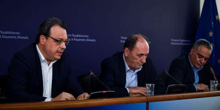 Αποκλειστικό:Η γενική επιθεωρήτρια Δημόσιας Διοίκησης «αδειάζει» 4 υπουργούς για αντιπυρική πρόληψη