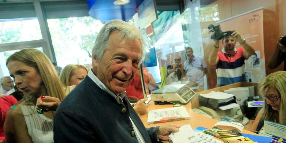 Mε το «Ζ» ξαναγεννήθηκα ως Έλληνας: Ο Κώστας Γαβράς παρουσίασε την αυτοβιογραφία του