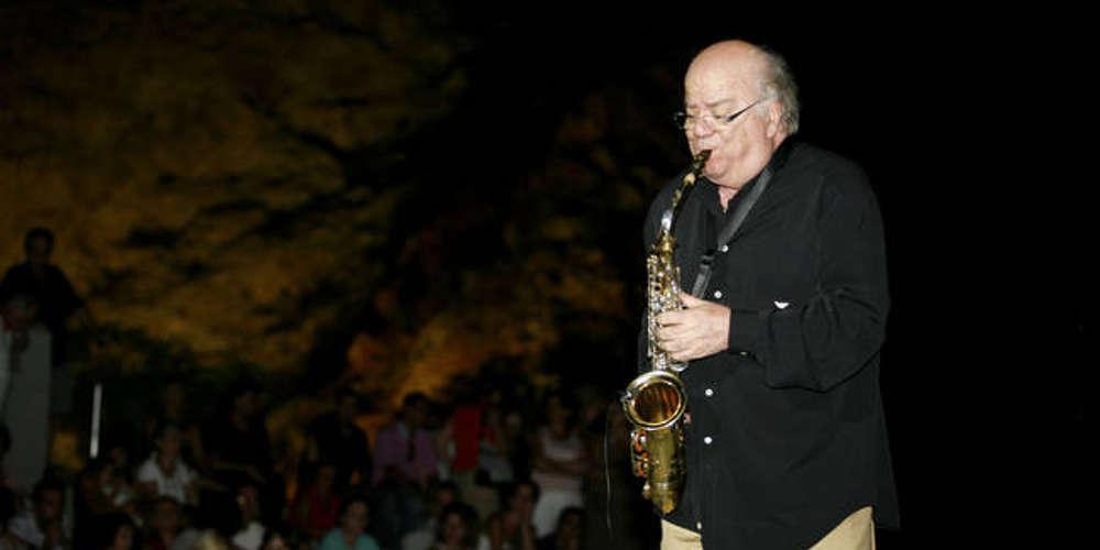 Χαμός στην Κέρκυρα με τον Γιώργο Κατσαρό - Τον ανάγκασαν να ακυρώσει συναυλία