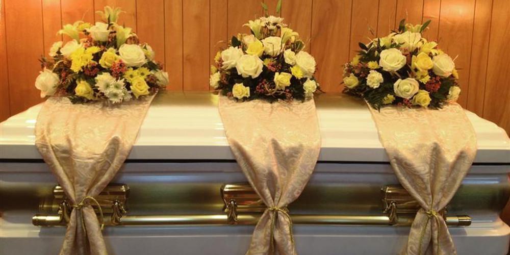 Πέθαναν δέκα άνθρωποι από δηλητηριασμένο φαγητό σε… κηδεία στο Περού