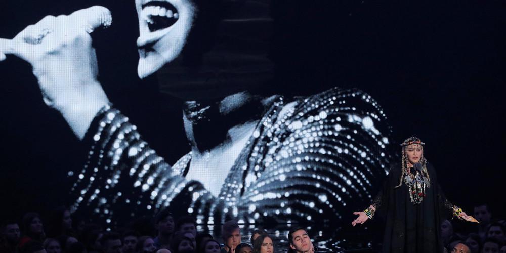 Η απάντηση της Μαντόνα για το αφιέρωμα στην Αρίθα Φράνκλιν [εικόνα]