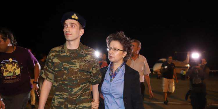 Αποκάλυψη: Ο Μητρετώδης απαγόρευσε στην μητέρα του να παρακαλέσει την Εμινέ Ερντογάν