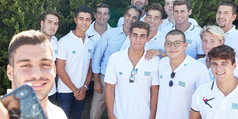 Τα συγχαρητήρια και η ατάκα Μητσοτάκη στους «χρυσούς» εφήβους του πόλο