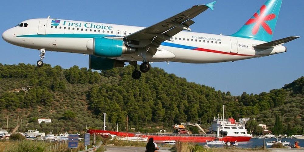 Σοκ στην Σκιάθο: 12χρονος εκτινάχθηκε από αέρια αεροπλάνου