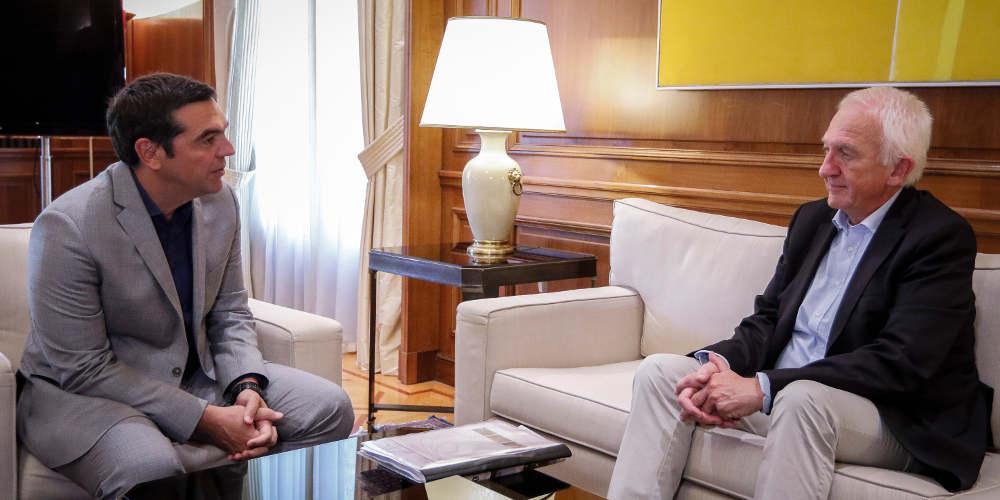 Συνάντηση Τσίπρα με τον διευθυντή του Παγκόσμιου Κέντρου Παρακολούθησης Πυρκαγιών