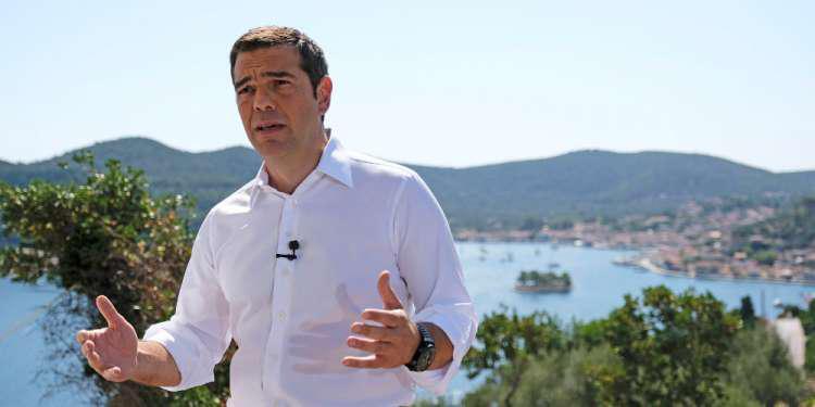 Aπό τη σεισάχθεια στη διάλυση