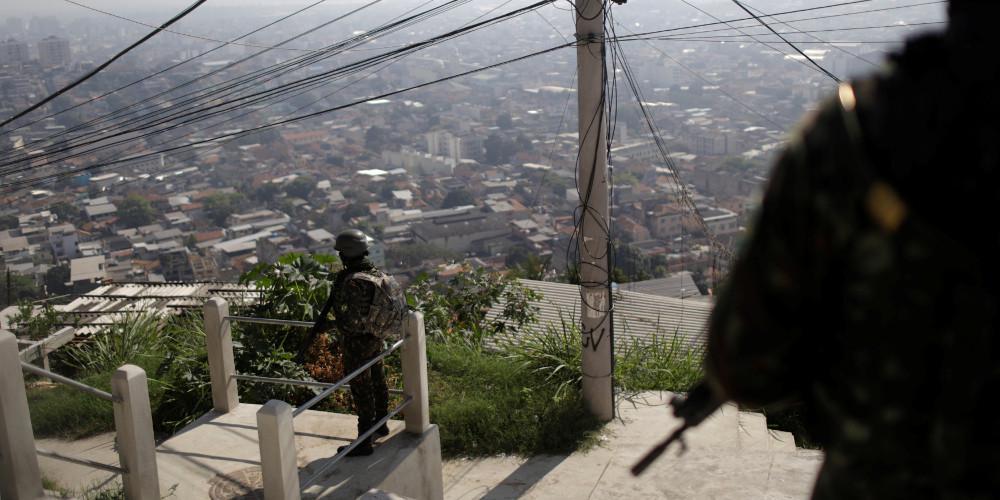 Στους 14 οι νεκροί από την επιχείρηση στρατού και αστυνομίας κατά διακινητών ναρκωτικών στην Βραζιλία