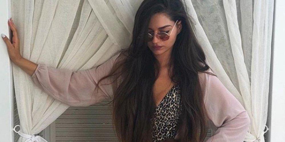 Η κούκλα Ιωσηφίνα Τζουγανάκη που μας «γυρίζει τα μυαλά» [εικόνες]