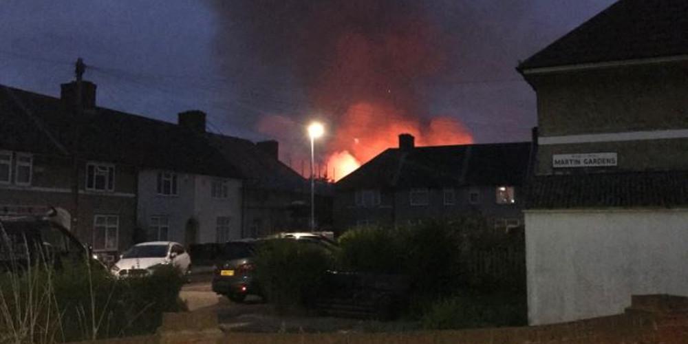 Μεγάλη φωτιά σε δημοτικό σχολείο στο Λονδίνο