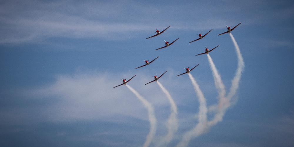 Εντυπωσιακές εικόνες από την Athens Flying Week [βίντεο]