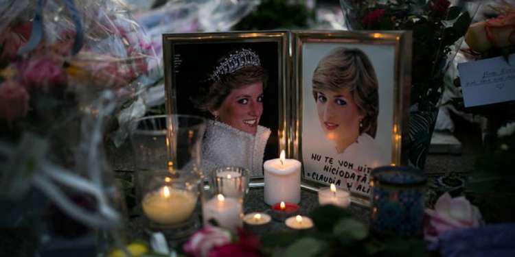 Σκάνδαλο στο Μπάκιγχαμ: Η Νταϊάνα «έκαψε» τον Κάρολο σε ηχογράφηση