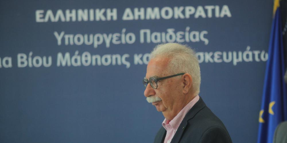 Ο Γαβρόγλου αλλάζει την Ιστορία Λυκείου ένα μήνα πριν τις εκλογές