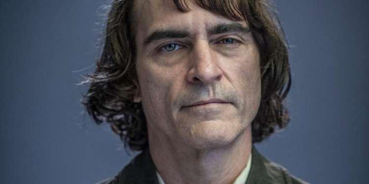 Οι νέες φωτογραφίες του Χοακίν Φοίνιξ ως Τζόκερ θα σε τρομάξουν