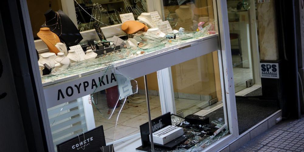 Δείγμα DNA του Ζακ εντοπίστηκε στο μαχαίρι που βρέθηκε στο κοσμηματοπωλείο