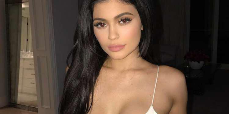 Η Κάιλι Τζένερ έγινε κι επίσημα η νεότερη δισεκατομμυριούχος