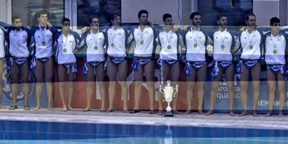 Ο πολιτικός κόσμος υποκλίνεται στην χρυσή εθνική ομάδα νέων στο πόλο