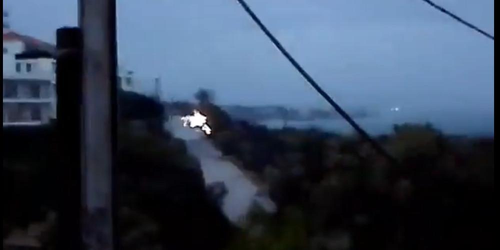 Μην πλησιάζετε καλώδια της ΔΕΗ - Ο ΔΕΔΔΗΕ καλεί τους πολίτες να είναι προσεκτικοί κατά τη διάρκεια της κακοκαιρίας