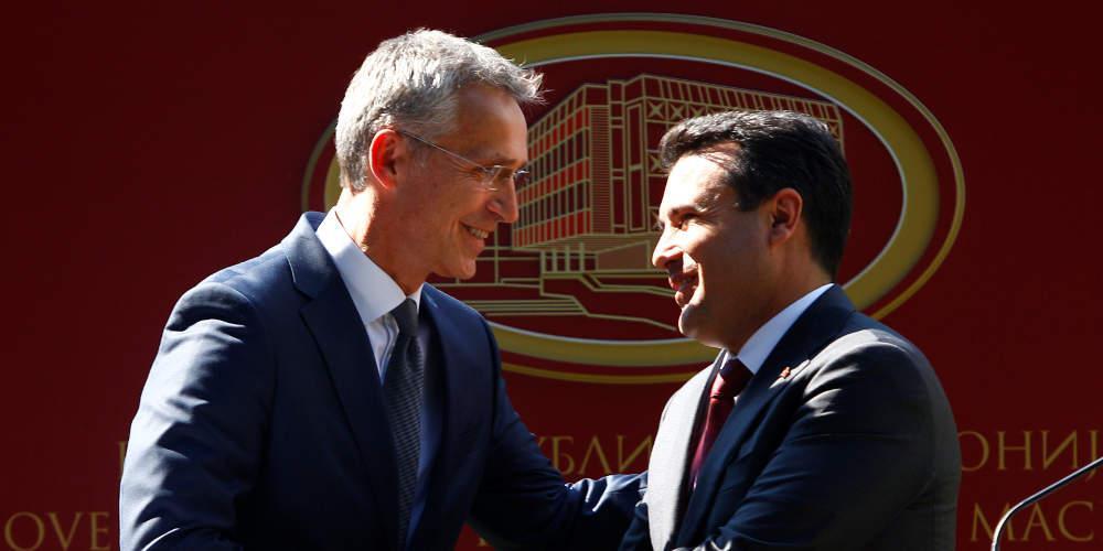 Στην «αγκαλιά» του ΝΑΤΟ τα Σκοπιά – Το… χαβά του με τη «Μακεδονία» ο Ζάεφ