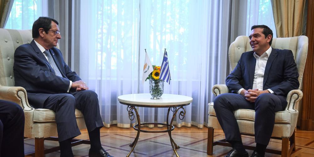 Τσίπρας σε Αναστασιάδη: Να συζητήσουμε για τις νέες προκλήσεις