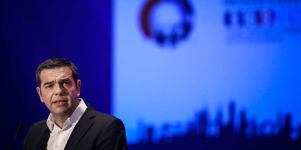 Στις Βρυξέλλες μεταβαίνει σήμερα ο πρωθυπουργός, Αλέξης Τσίπρας, για τις εργασίες του Ευρωπαϊκού Συμβουλίου και της Ευρωασιατικής Συνόδου Κορυφής(ASEM) που θα πραγματοποιηθούν σήμερα, αύριο και μεθαύριο.