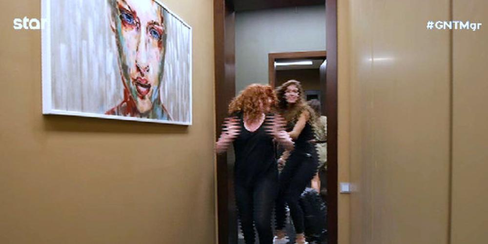 Χαμός στο GNTM: Ουρλιαχτά, κραυγές και πανικός για ένα κρεβάτι στο σπίτι! [βίντεο]