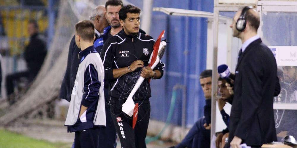 Απίστευτο βίντεο: Έφτιαξαν χάρτινο αεροπλάνο οι οπαδοί της ΑΕΚ στη Ριζούπολη