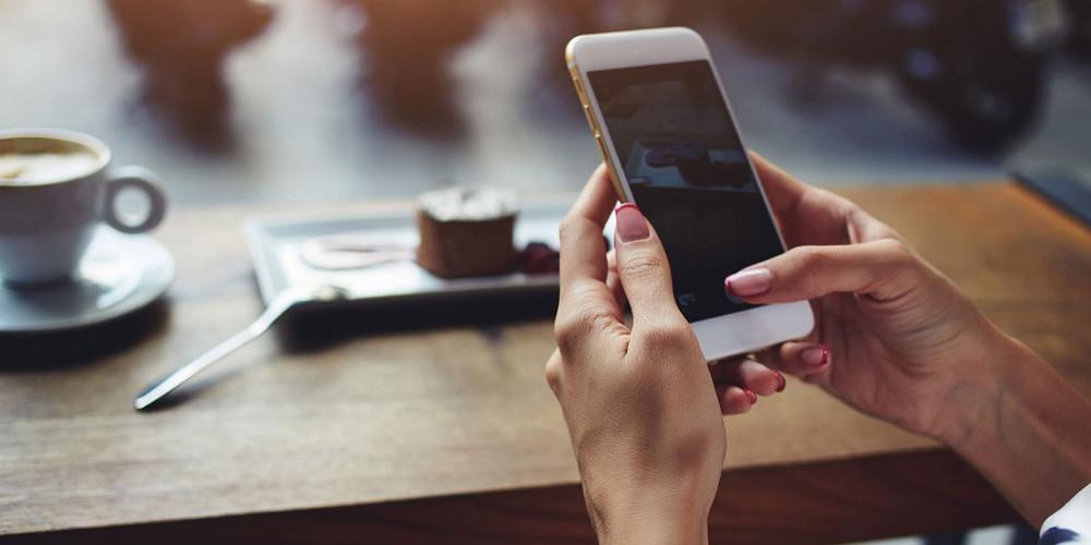 Ο ΣΥΡΙΖΑ υλοποιεί το δωρεάν WiFi του Σαμαρά, που κατήγγελλε το 2014