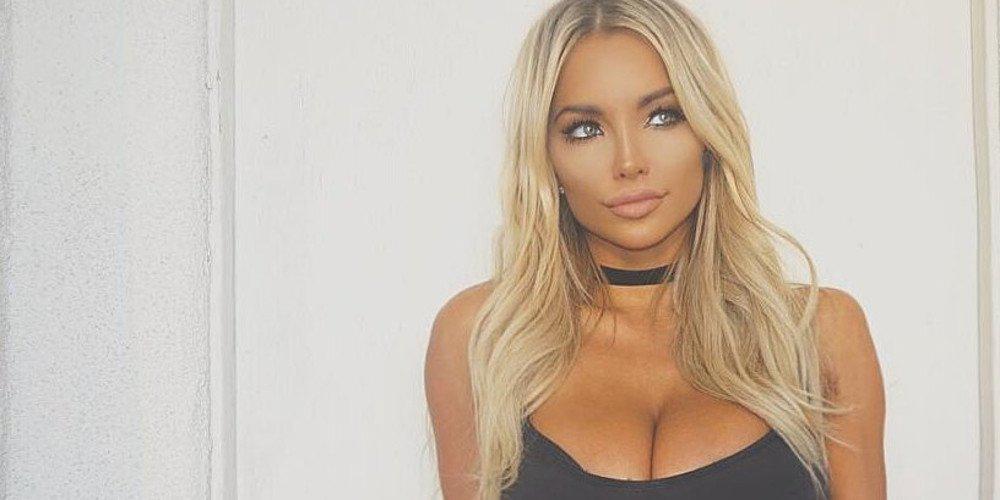 Η Λίντσεϊ Πέλας φοράει ένα μαγιό που θα αναστατώσει τις παραλίες [εικόνα]