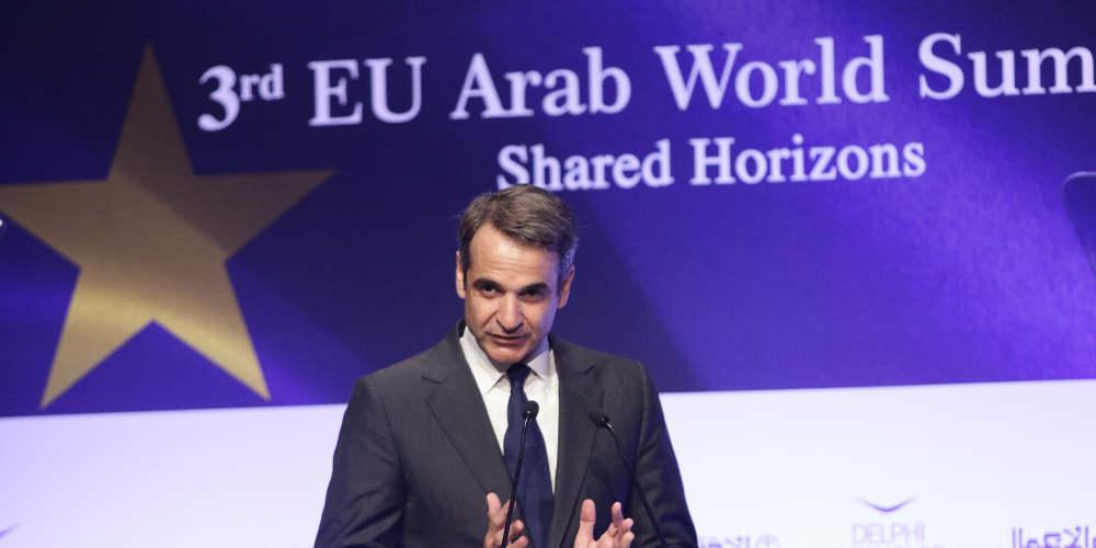 Μητσοτάκης: Ο Τσίπρας επιδιώκει να ευτελίσει και τη συνταγματική αναθεώρηση