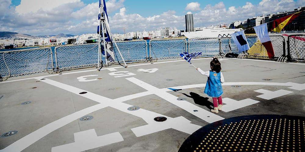 Άγγιξαν τις 20.000 οι επισκέπτες των πολεμικών πλοίων το τριήμερο της 28ης Οκτωβρίου [εικόνες]