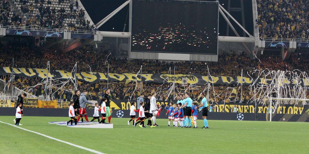 Τρομερό βίντεο από το ΟΑΚΑ: Τρελή ταλάντωση στο άνω διάζωμα στον αγώνα ΑΕΚ-Μπάγερν