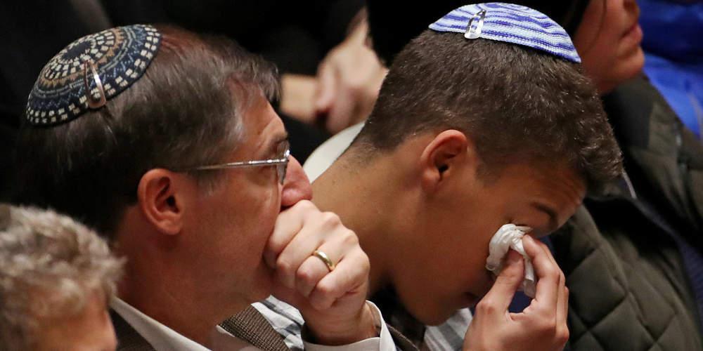 Εβραϊκή κοινότητα εναντίον Τραμπ: Φέρει ευθύνη για το μακελειό στο Πίτσμπεργκ