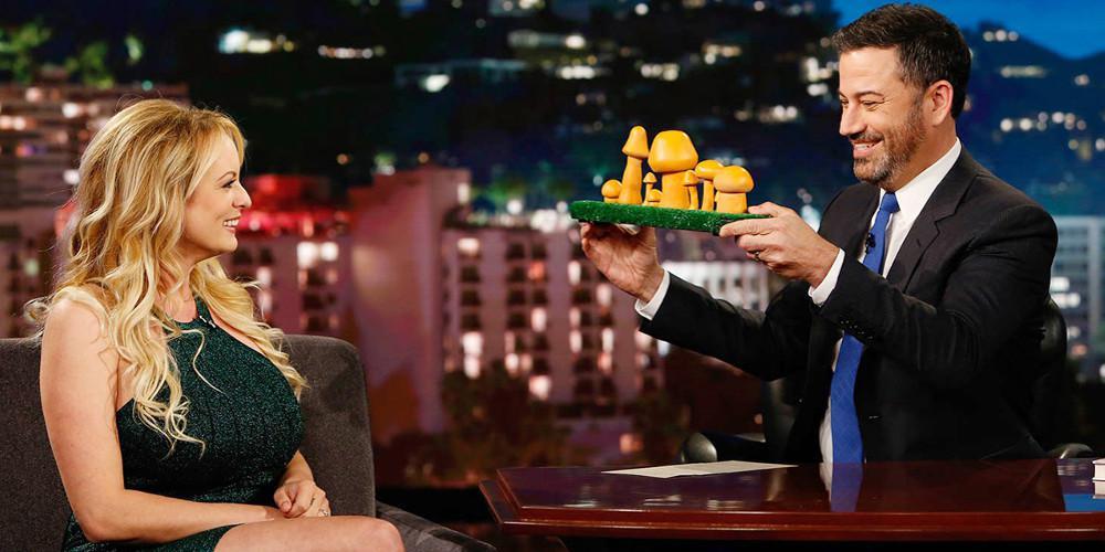 Η Στόρμι Ντάνιελς αποκάλυψε τα «προσόντα» του Ντόναλντ Τραμπ [βίντεο]