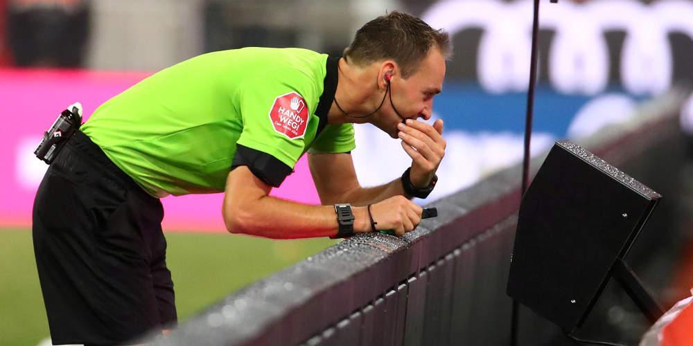 Το VAR εισβάλλει από φέτος στο Champions League