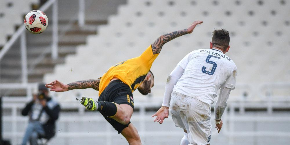 Η ΑΕΚ «έσπασε» τα δοκάρια και ο Ατρόμητος πήρε τον βαθμό στη super league