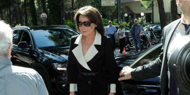 «Ελλάδα 2021»: Στον τόπο μαρτυρίου του Αθανάσιου Διάκου η πρόεδρος της Επιτροπής Γιάννα Αγγελοπούλου