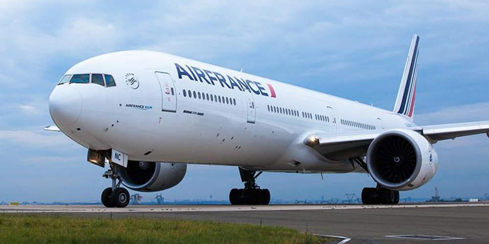 Συναγερμός στην Air France: Βρέθηκε λιστερία σε σάντουιτς που σερβίρουν σε πτήσεις τους