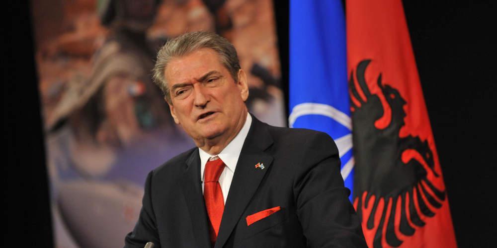 Απίστευτη πρόκληση Μπερίσα: Να απαγορευτεί ο εορτασμός του «Όχι» στη Βόρεια Ήπειρο