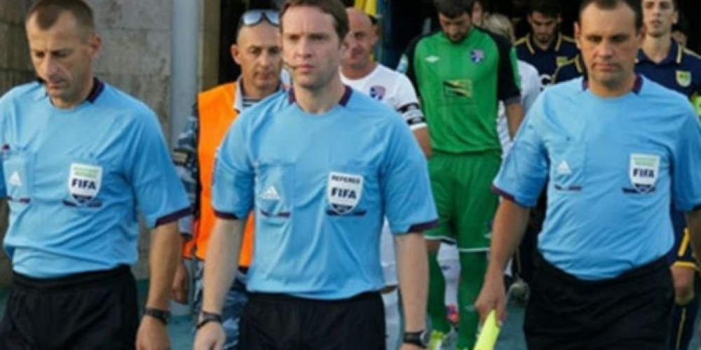 Ο βοηθός διαιτητής του Ελλάδα-Εσθονία υπέστη εγκεφαλικό!