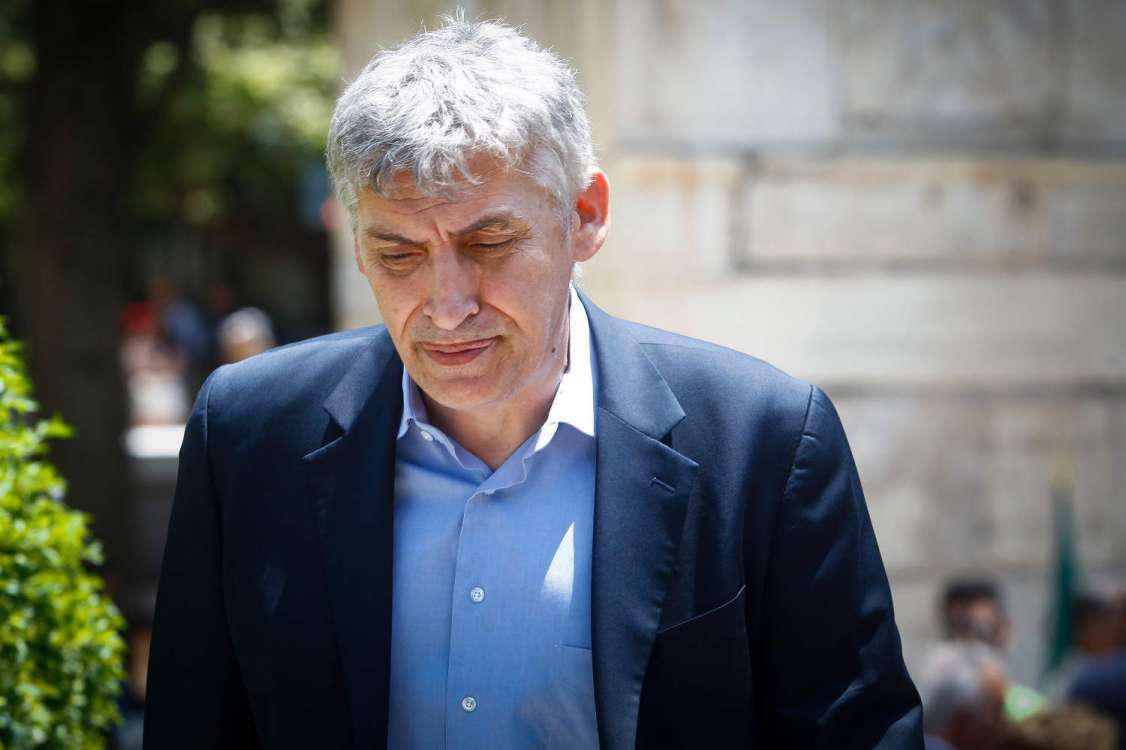 Φασούλας σε Τσιάρτα για το ΚΚΕ: «Είμαστε κι εμείς πατριώτες, άλλαξε καφενείο»