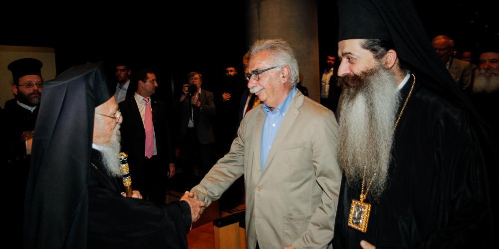 Με επιδότηση μισθού η έξοδος 10.000 ιερέων από το Δημόσιο