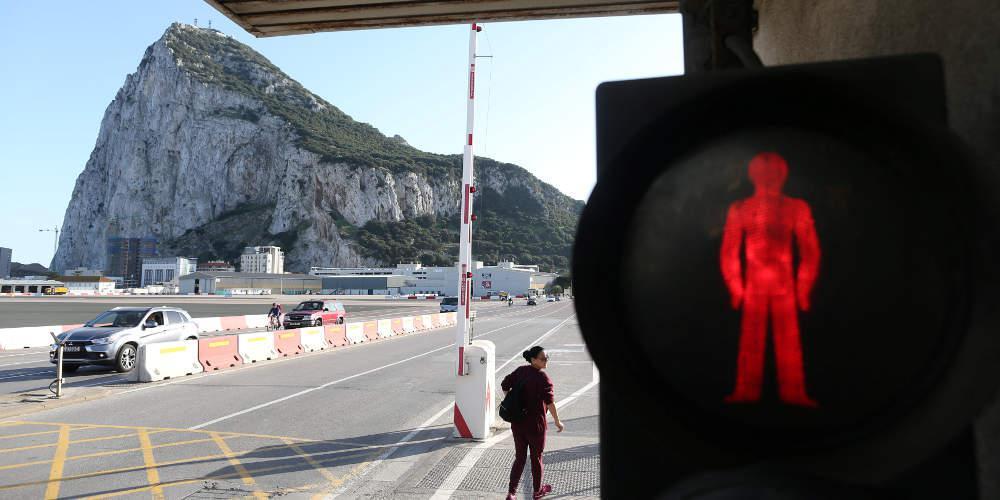 Απειλεί με βέτο στο Brexit η Ισπανία λόγω Γιβραλτάρ